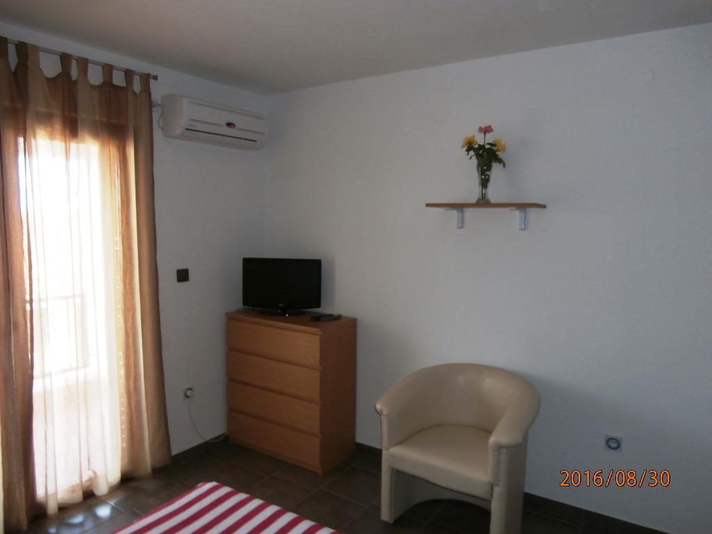 Apartments Meni Драге Экстерьер фото