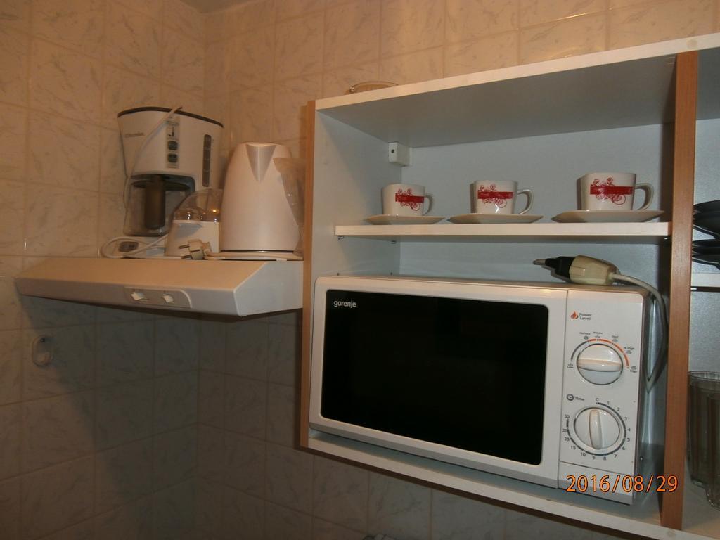 Apartments Meni Драге Экстерьер фото